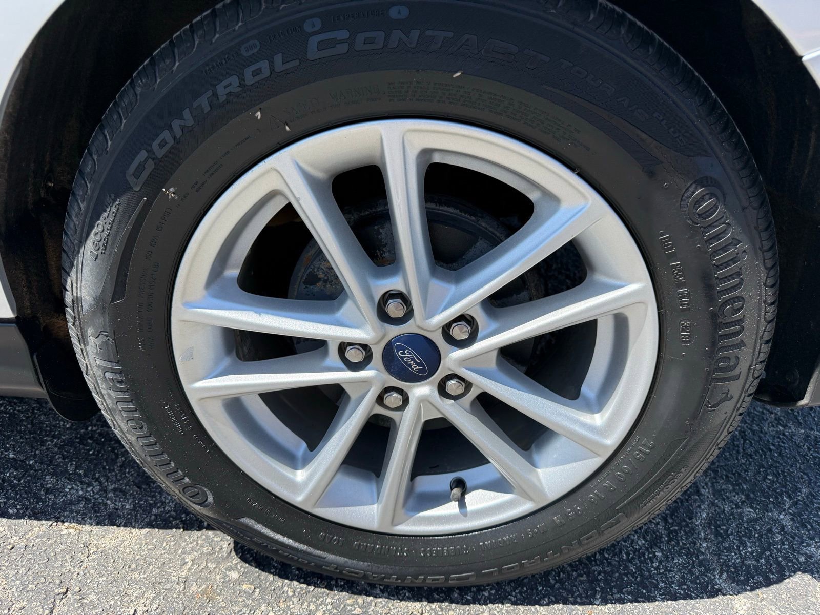 Used 2016 Ford Focus SE image 9