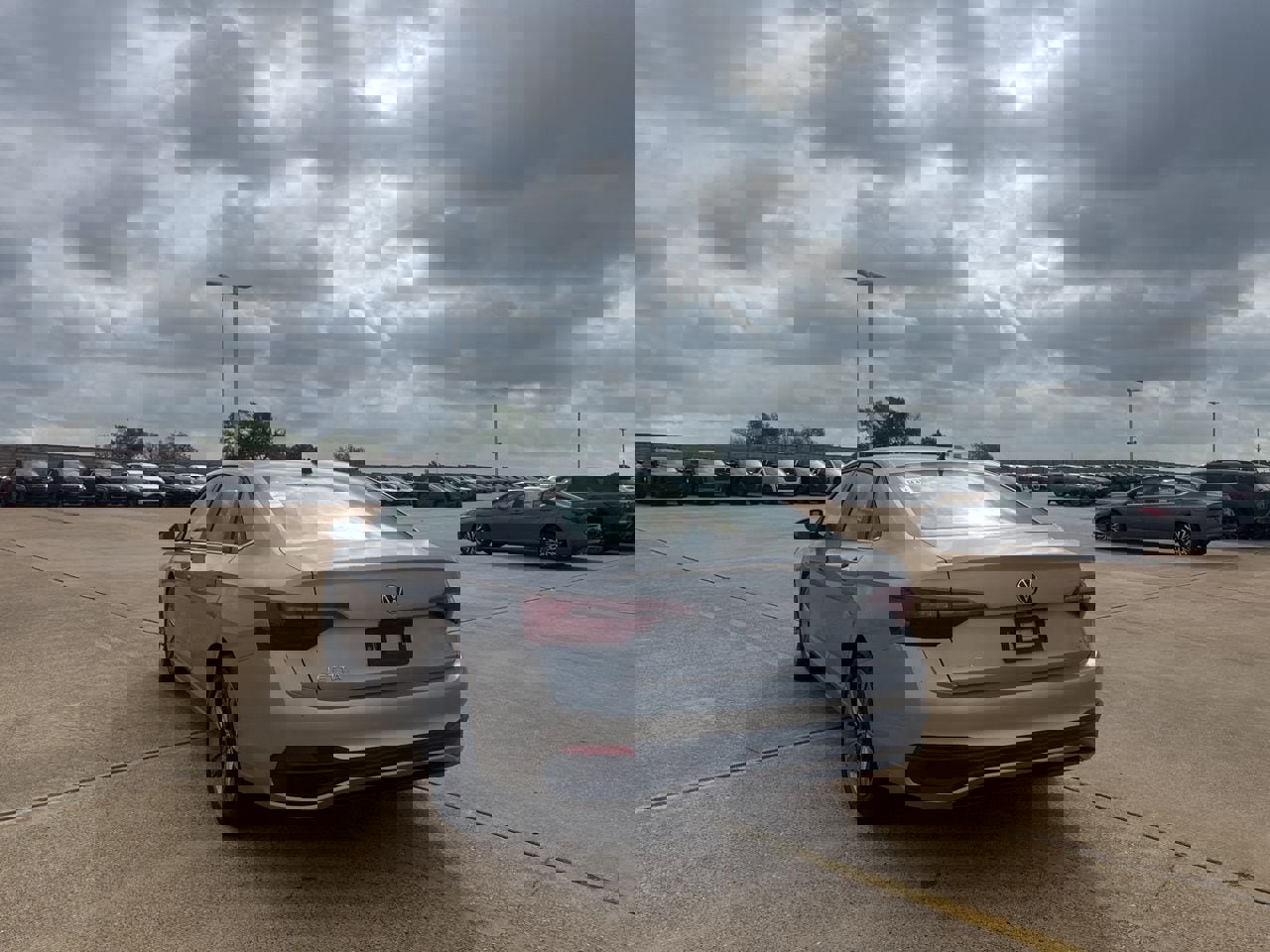 Used 2024 Volkswagen Jetta SE image 17