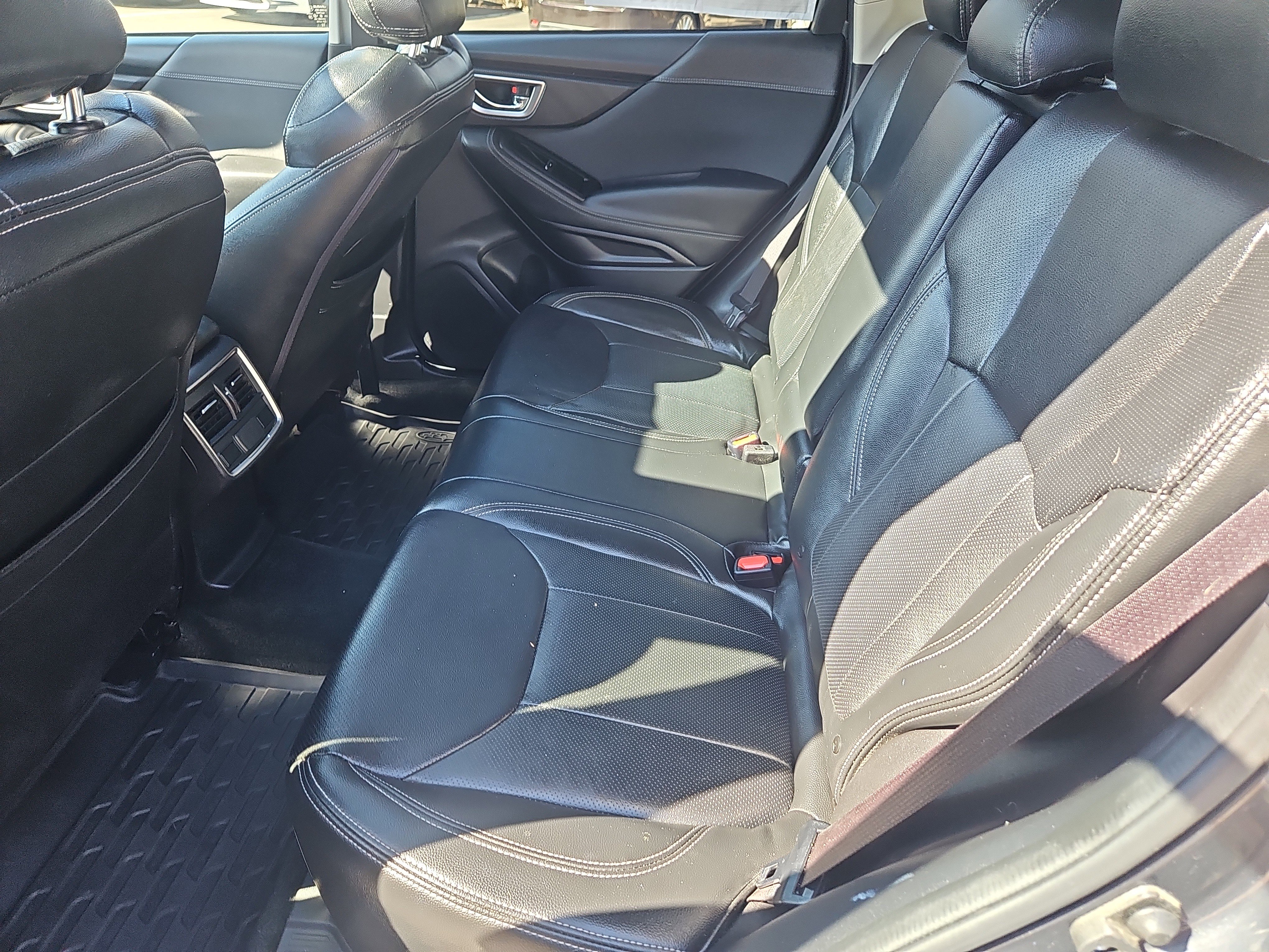 Used 2020 Subaru Forester Premium image 28