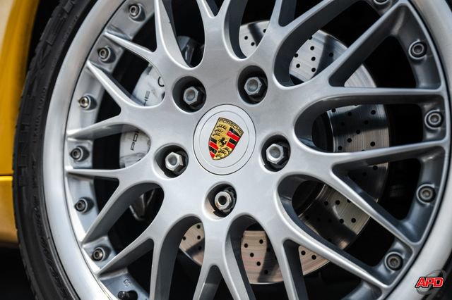 Used 2000 Porsche 911 Carrera 4 image 3