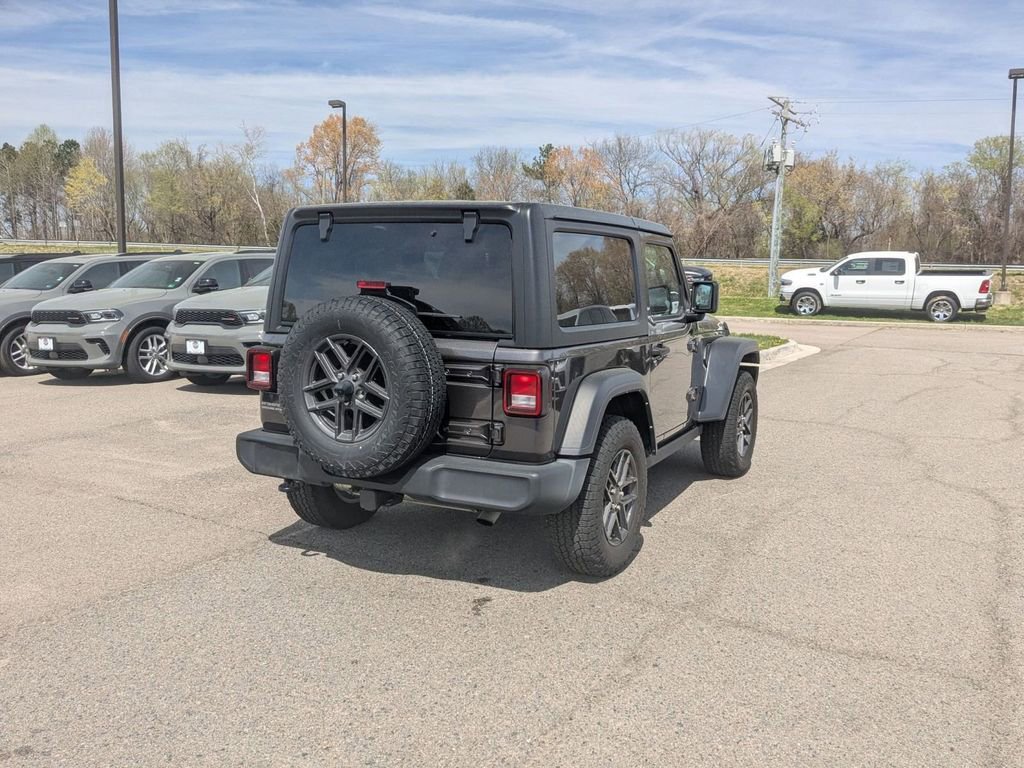 Used 2024 Jeep Wrangler Sport AWD/4WD image 5