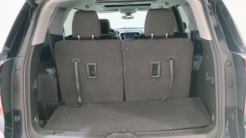 Used 2021 GMC Acadia SLE w/ Driver Convenience Package image 24