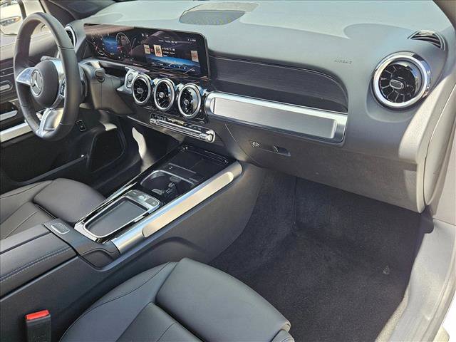 Used 2026 Mercedes-Benz GLB 250 image 20