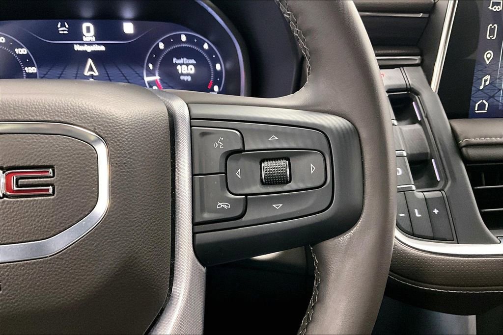 Used 2023 GMC Yukon SLT w/ SLT Luxury Package image 24