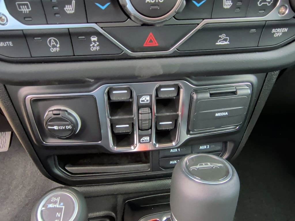 New 2025 Jeep Gladiator Sport AWD/4WD image 30