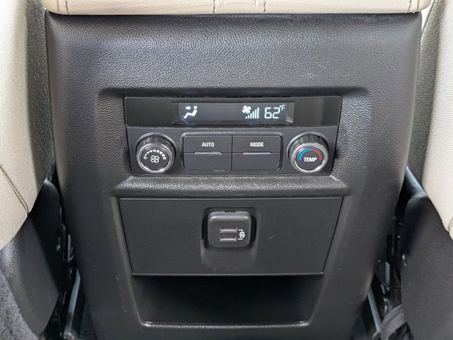 Used 2023 Chevrolet Traverse LS image 16