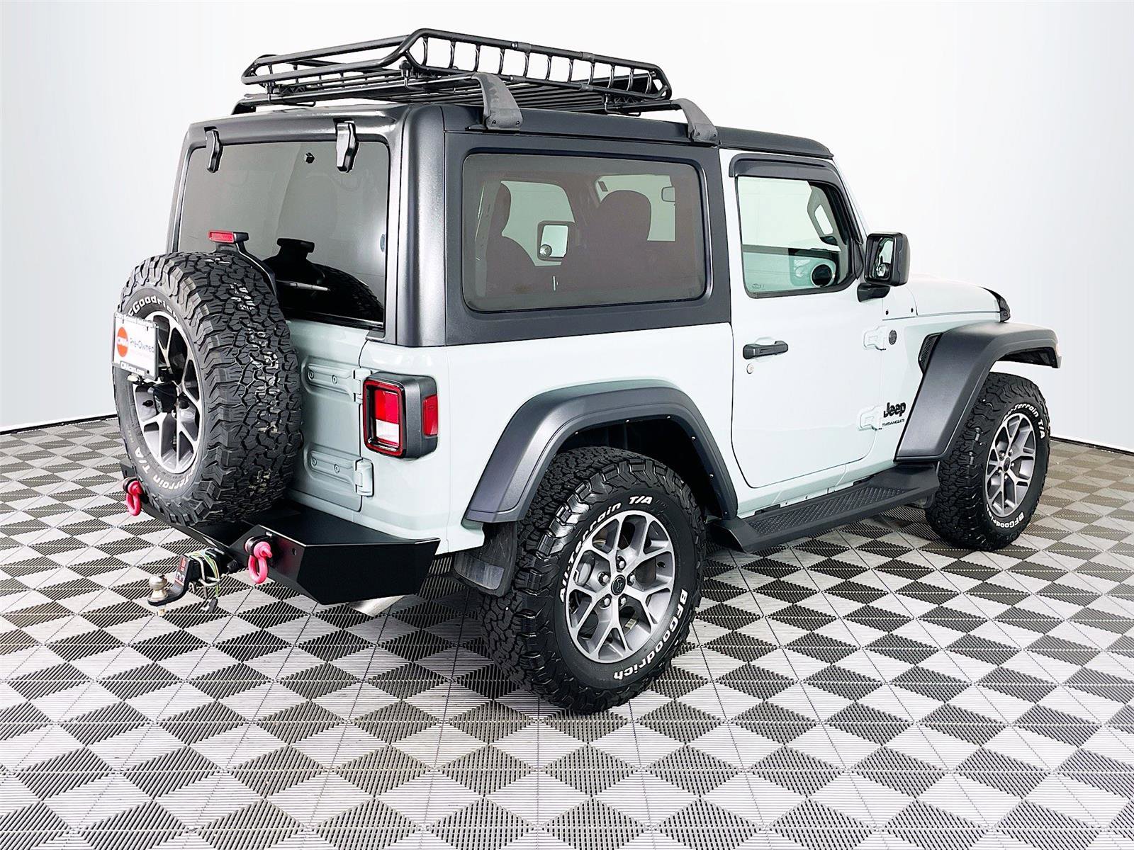 Used 2024 Jeep Wrangler Sport S image 9
