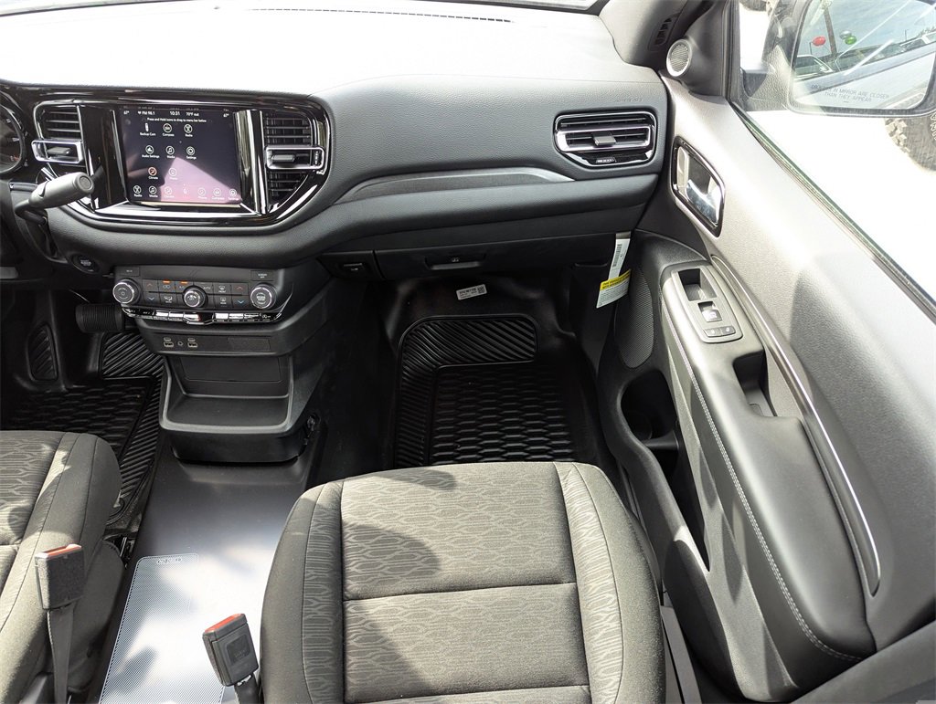 New 2025 Dodge Durango AWD image 16