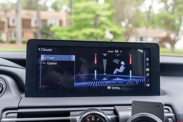 Used 2025 Lexus IS 500 w/ F-Sport Performance RWD image 94