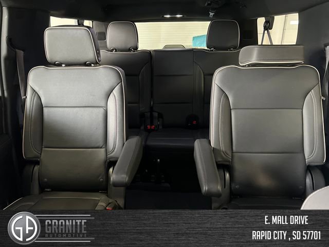 Used 2024 GMC Yukon XL SLT w/ SLT Luxury Package image 36