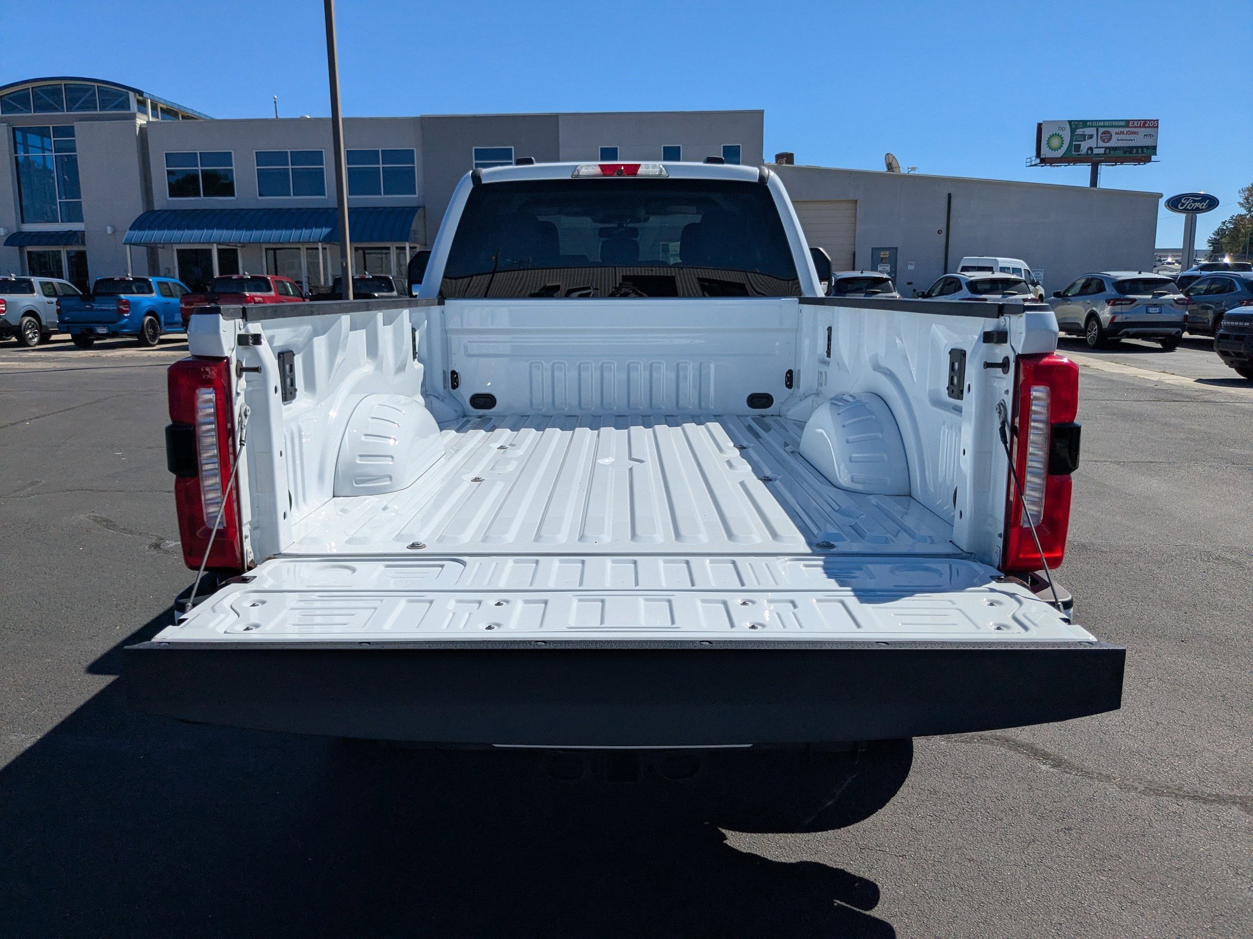 New 2024 Ford F250 XLT w/ XLT Premium Package AWD/4WD image 8