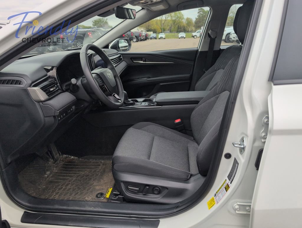 Used 2025 Toyota Camry LE w/ Convenience Package AWD/4WD image 6