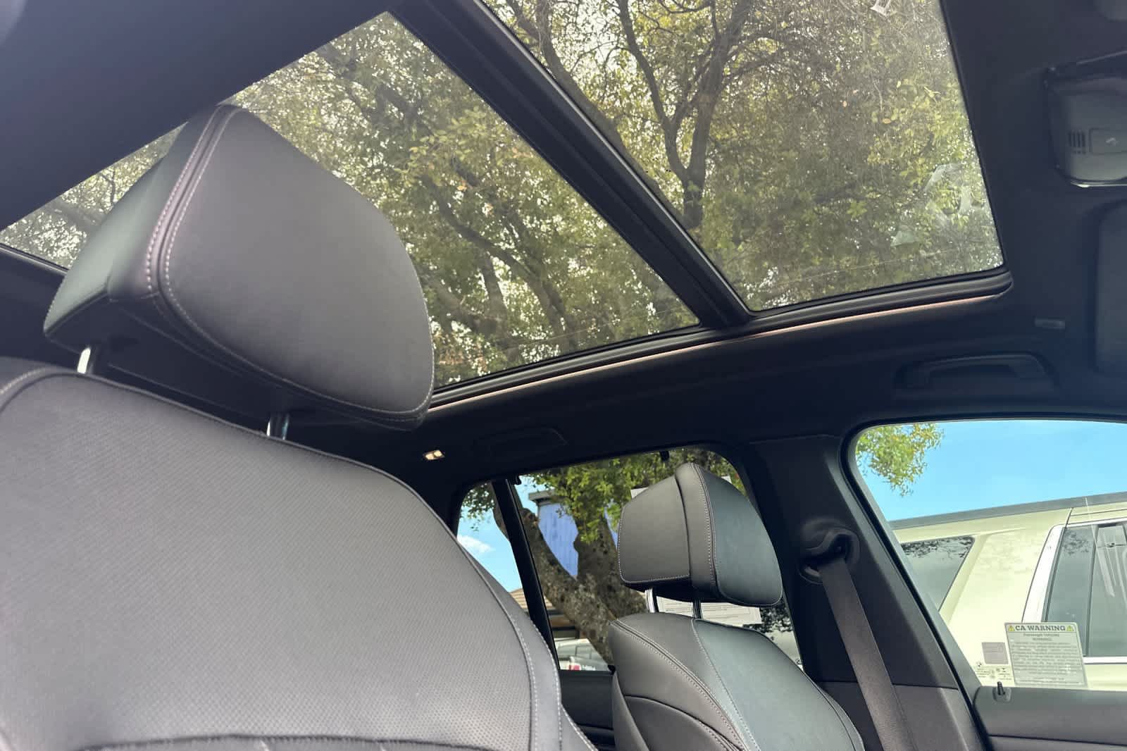 Used 2019 BMW X5 xDrive50i w/ M Sport Package AWD/4WD image 18