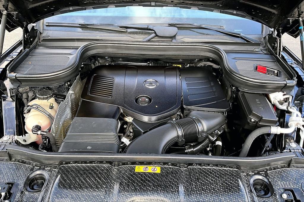 Used 2025 Mercedes-Benz GLE 350 4MATIC image 13