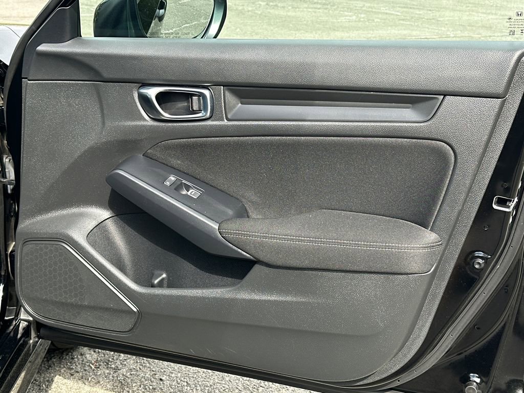 Used 2025 Honda Civic Sport image 10