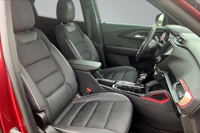 Used 2023 Chevrolet TrailBlazer RS w/ Sun and Liftgate Package FWD image 29