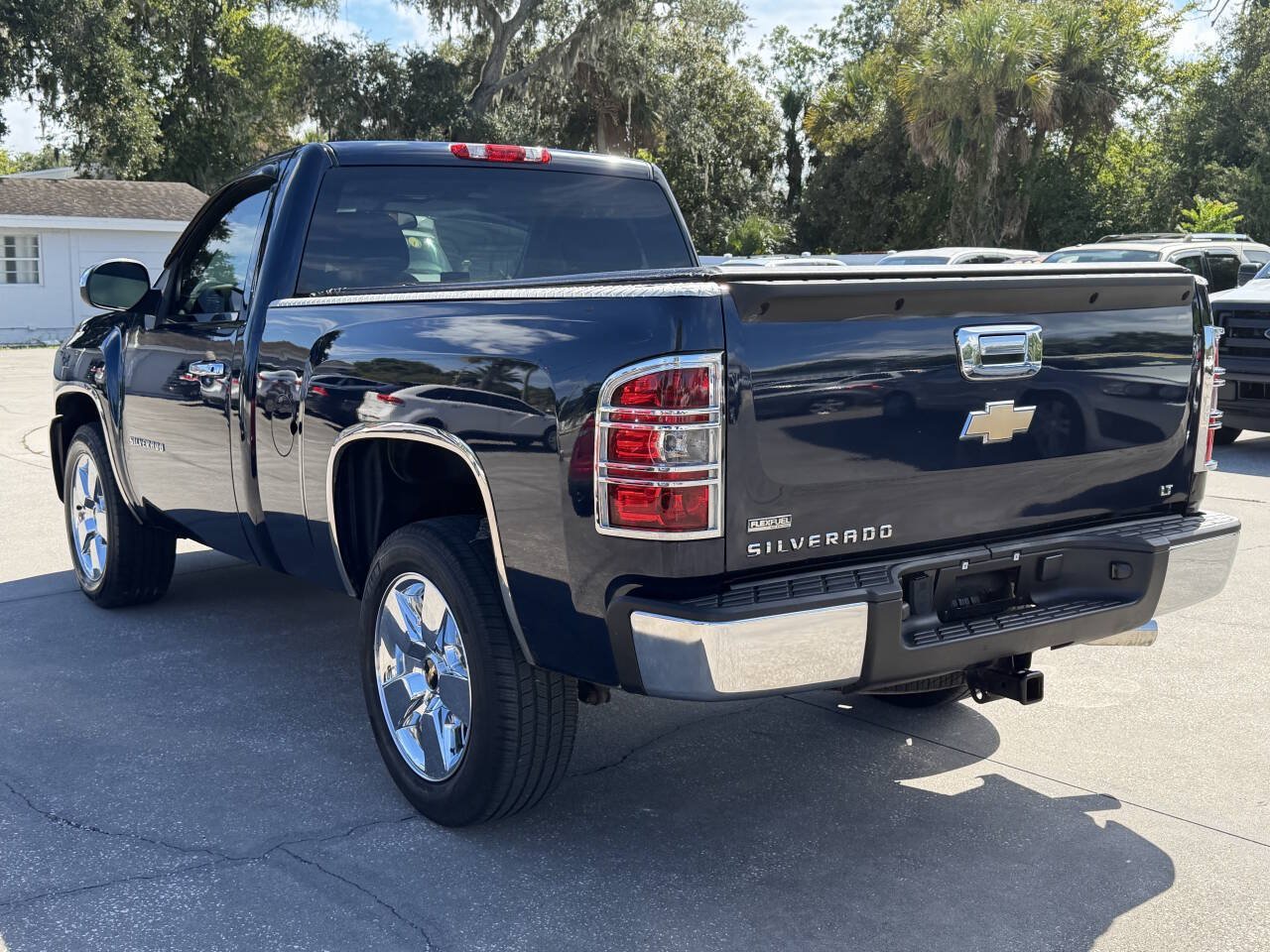 Used 2011 Chevrolet Silverado 1500 LT RWD image 6