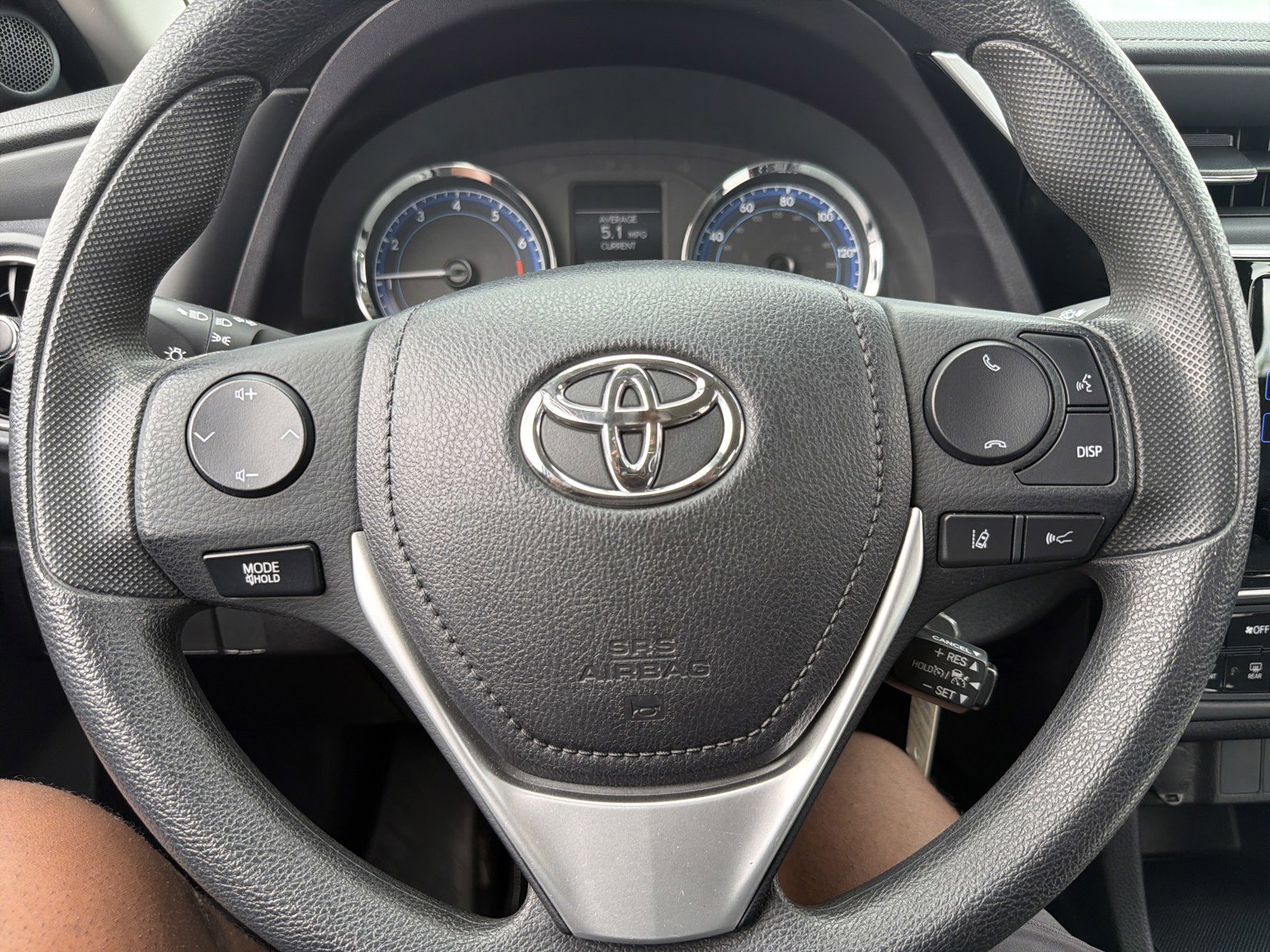 Used 2017 Toyota Corolla LE w/ Carpet Mat Package (TMS) FWD image 24