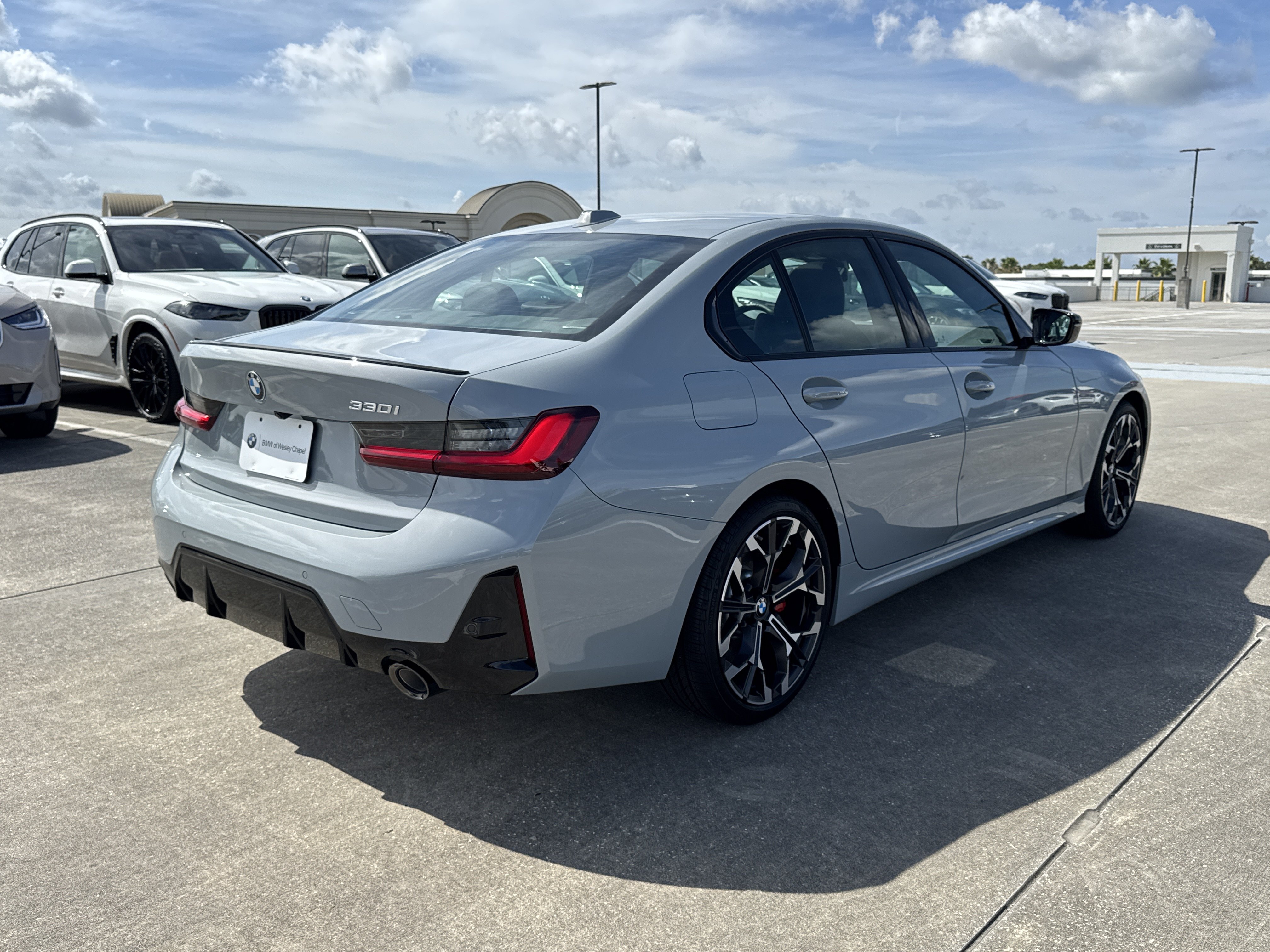 New 2026 BMW 330i Sedan w/ M Sport Package RWD image 7