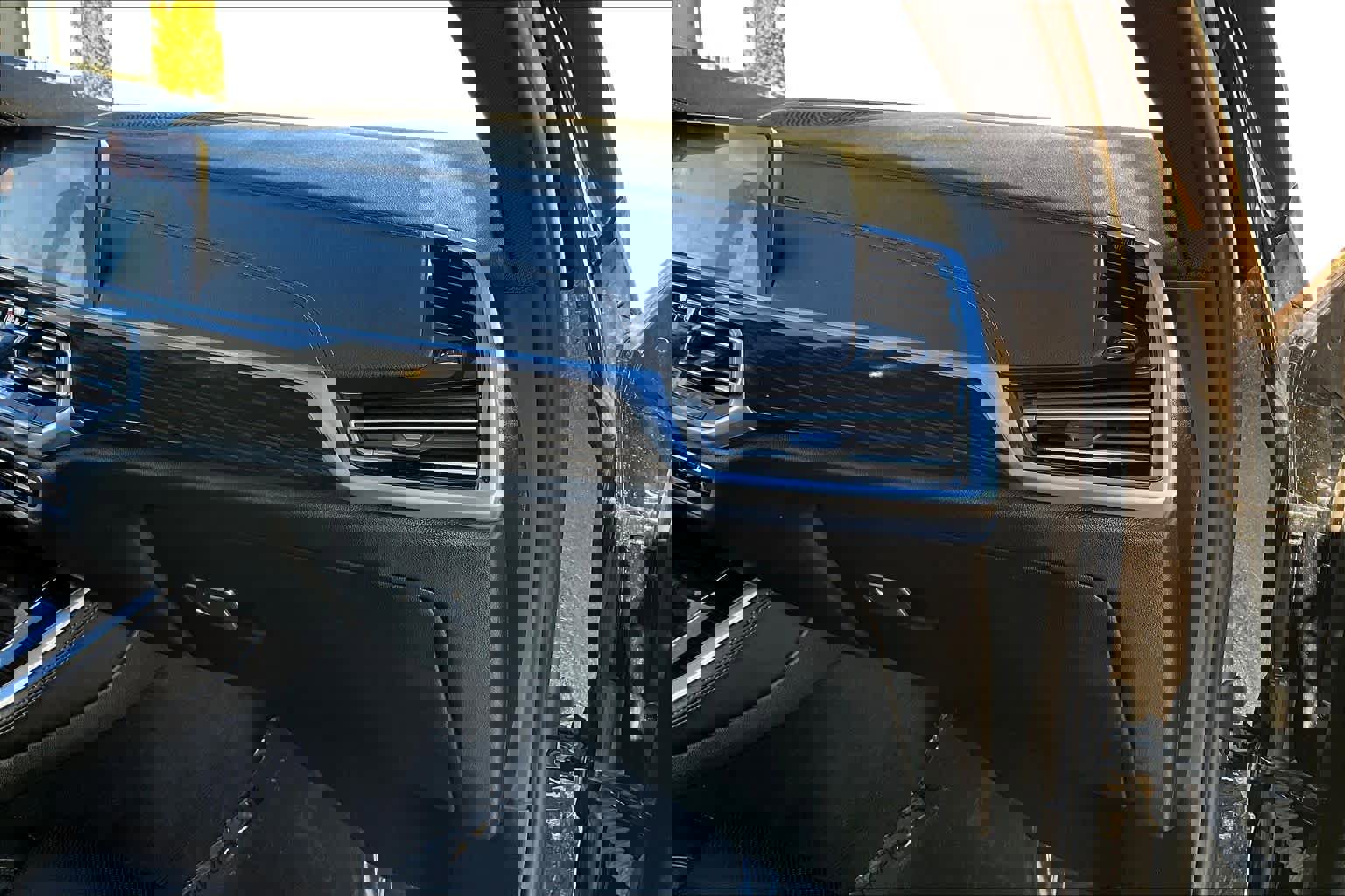 Used 2023 BMW X5 xDrive45e image 18