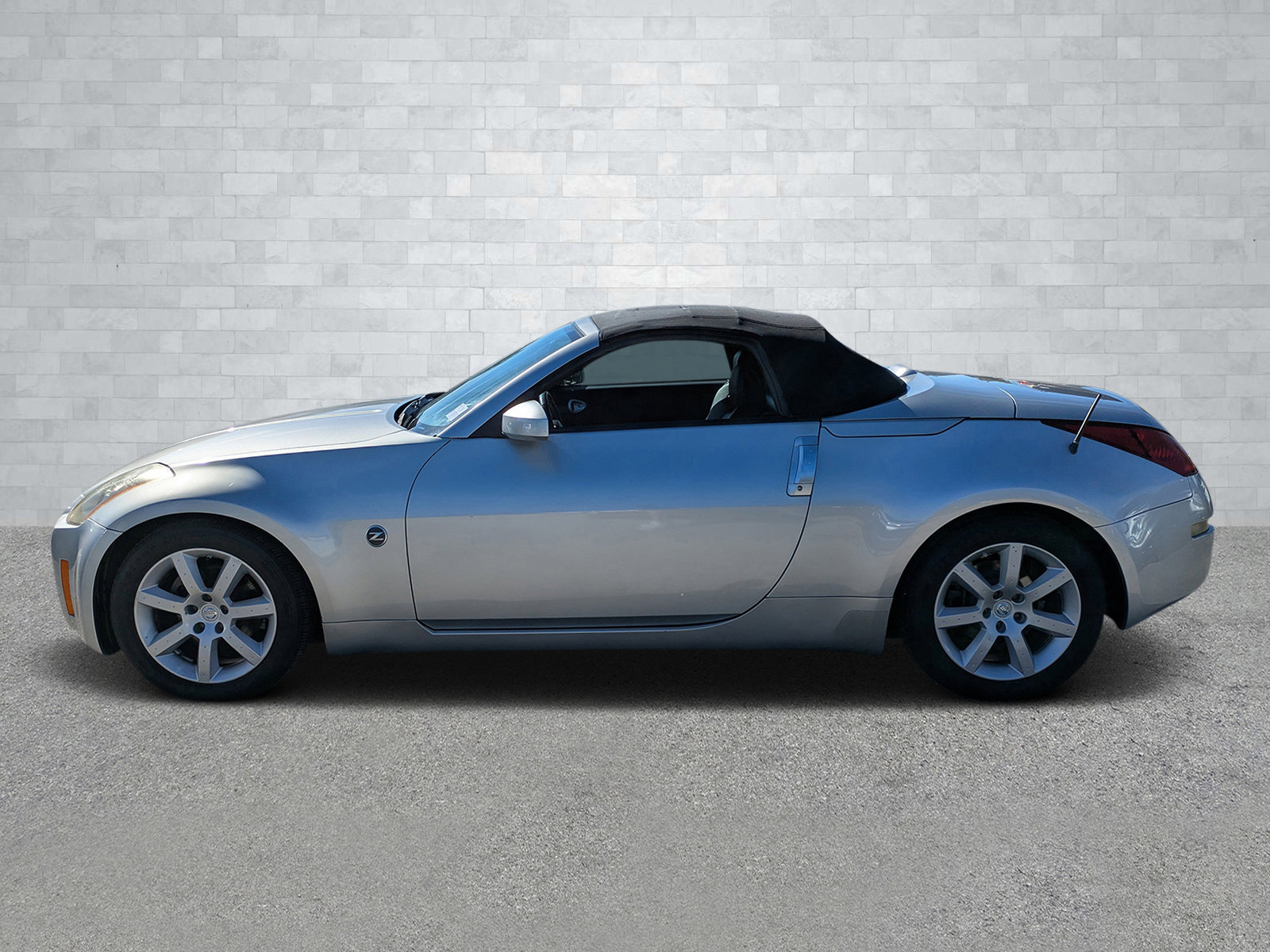 Used 2005 Nissan 350Z Enthusiast image 8