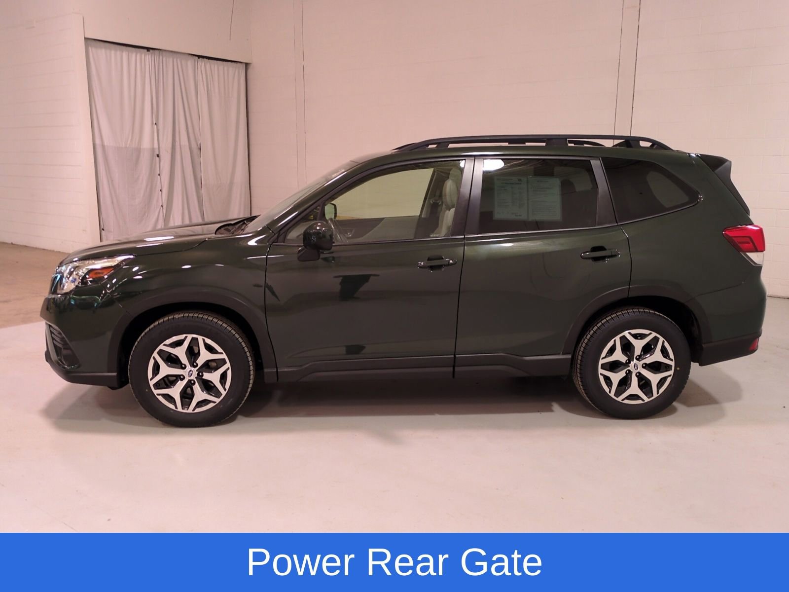 Certified 2024 Subaru Forester Premium AWD/4WD image 6