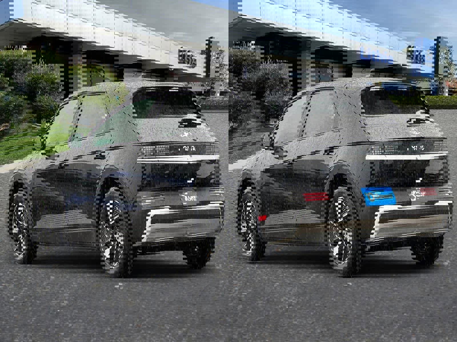 New 2025 Hyundai Ioniq 5 SE image 6