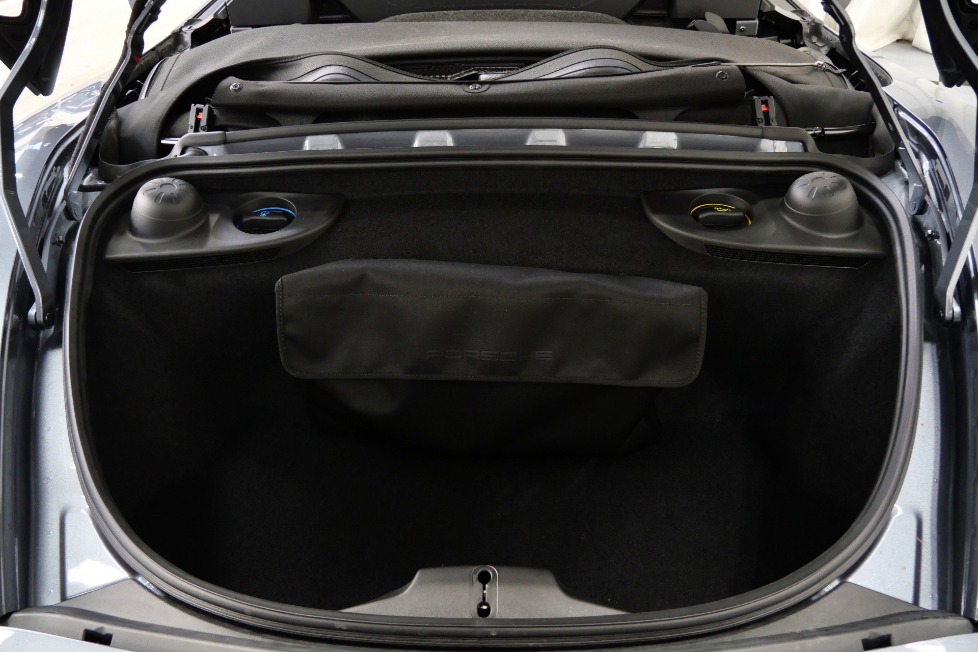 Used 2025 Porsche 718 Boxster Spyder RS image 18