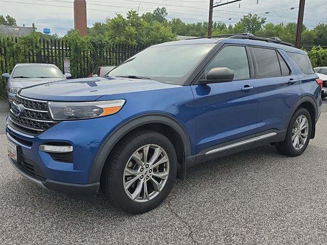 Certified 2020 Ford Explorer XLT w/ Equipment Group 202A AWD/4WD image 2