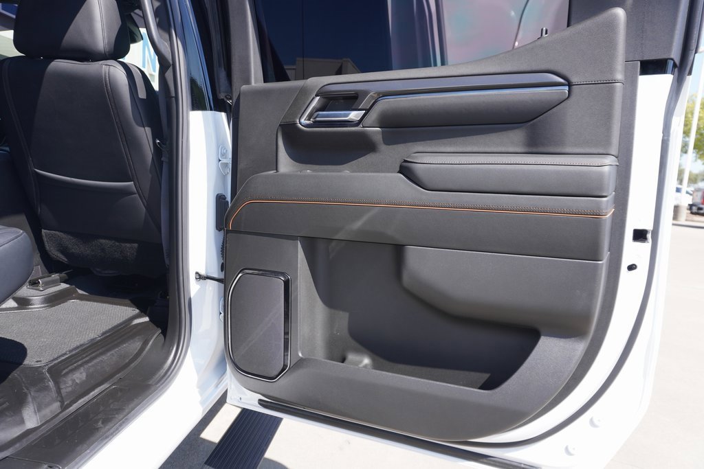 Used 2024 GMC Sierra 1500 AT4 w/ Technology Package image 21