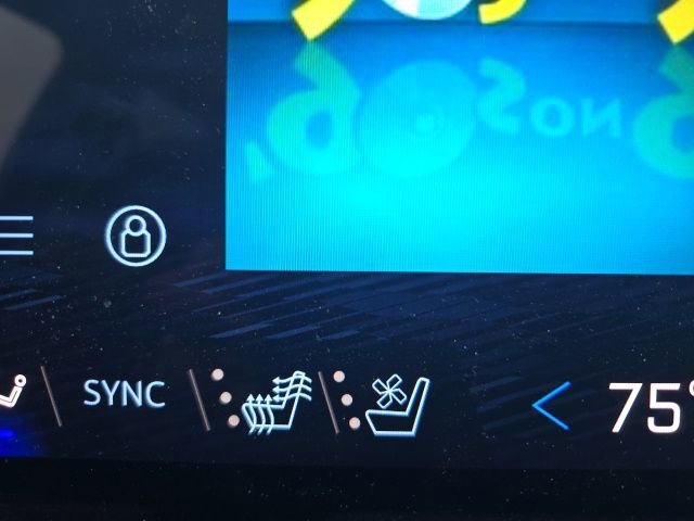 Used 2025 Chevrolet Traverse RS w/ LPO, Floor Liner Package image 35