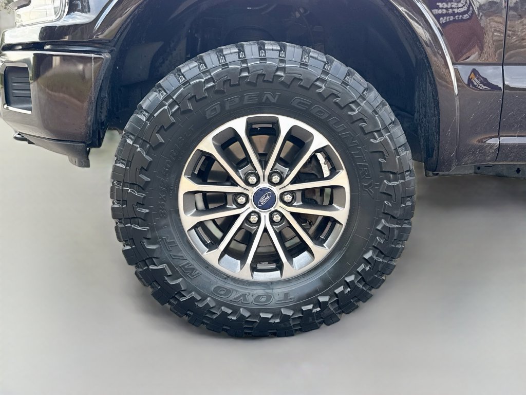 Used 2018 Ford F150 XLT w/ Equipment Group 302A Luxury AWD/4WD image 34