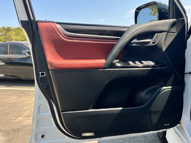 Used 2017 Lexus LX 570 4WD image 10