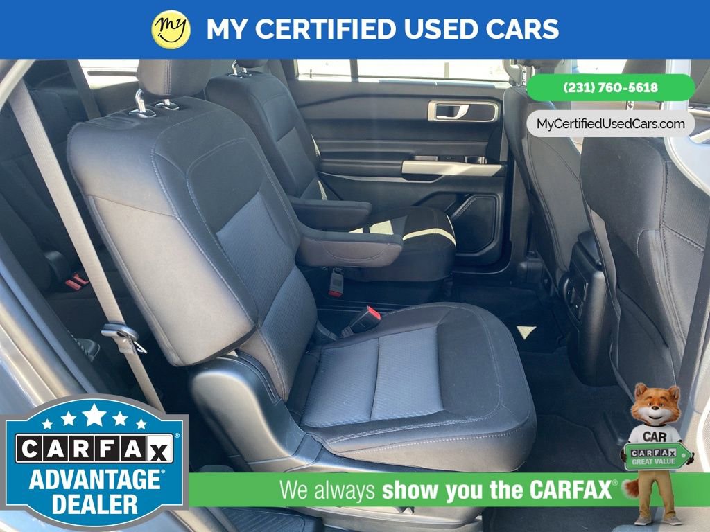 Used 2023 Ford Explorer XLT AWD/4WD image 37