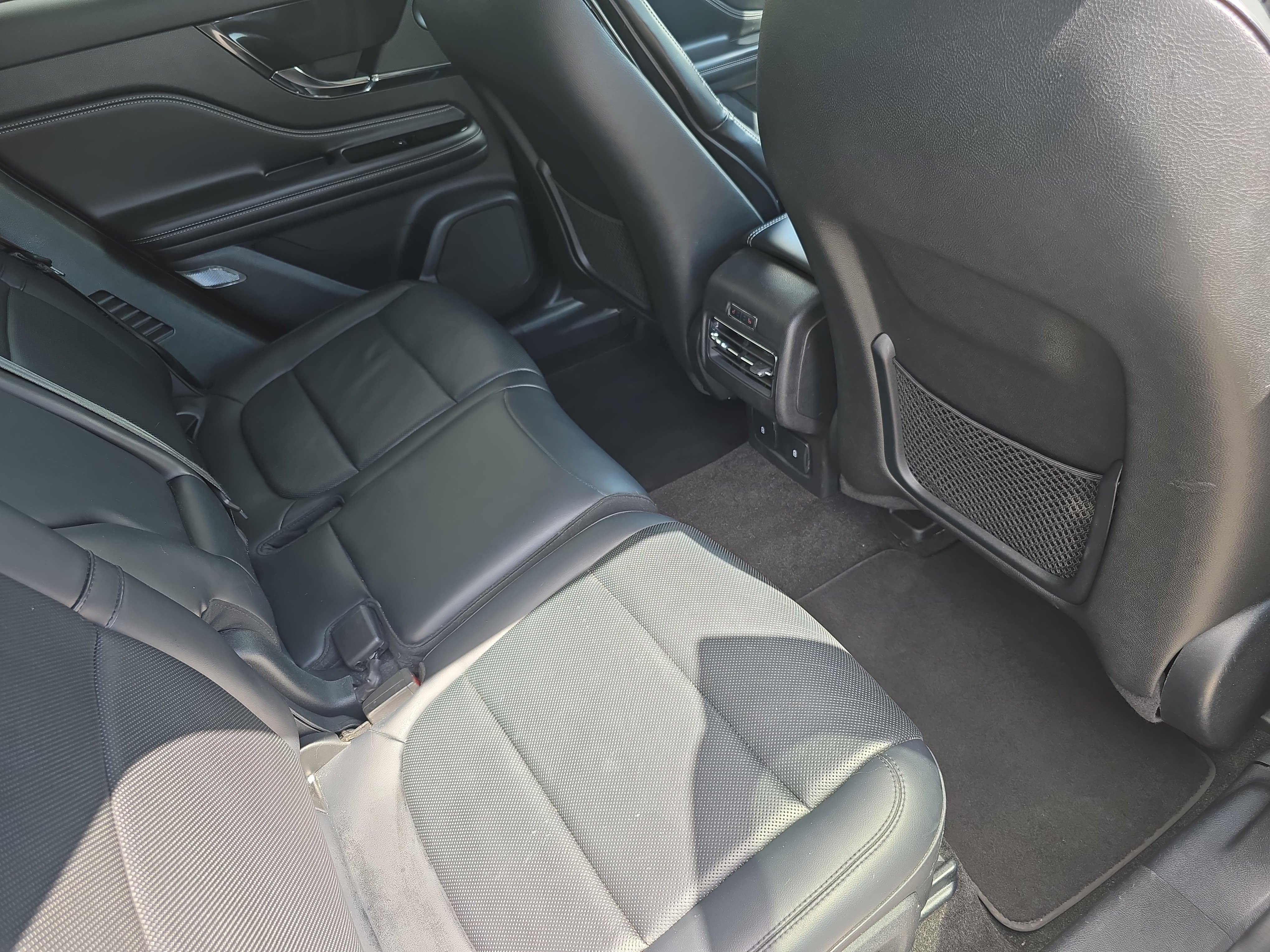 Used 2022 Lincoln Corsair Reserve w/ Equipment Group 201A image 11