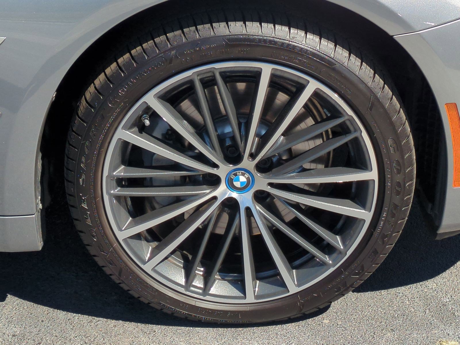 Certified 2023 BMW 530e xDrive 530e xDrive w/ Premium Package image 13