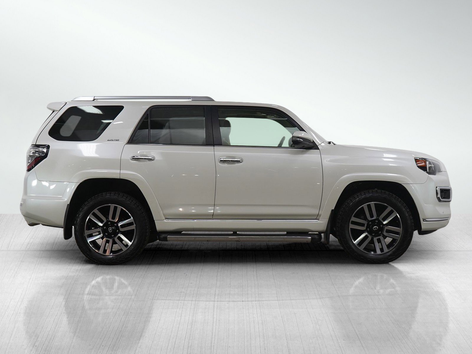 Used 2019 Toyota 4Runner Limited image 6