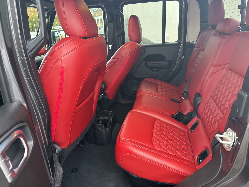 Used 2023 Jeep Gladiator Rubicon w/ LED Lighting Group image 27