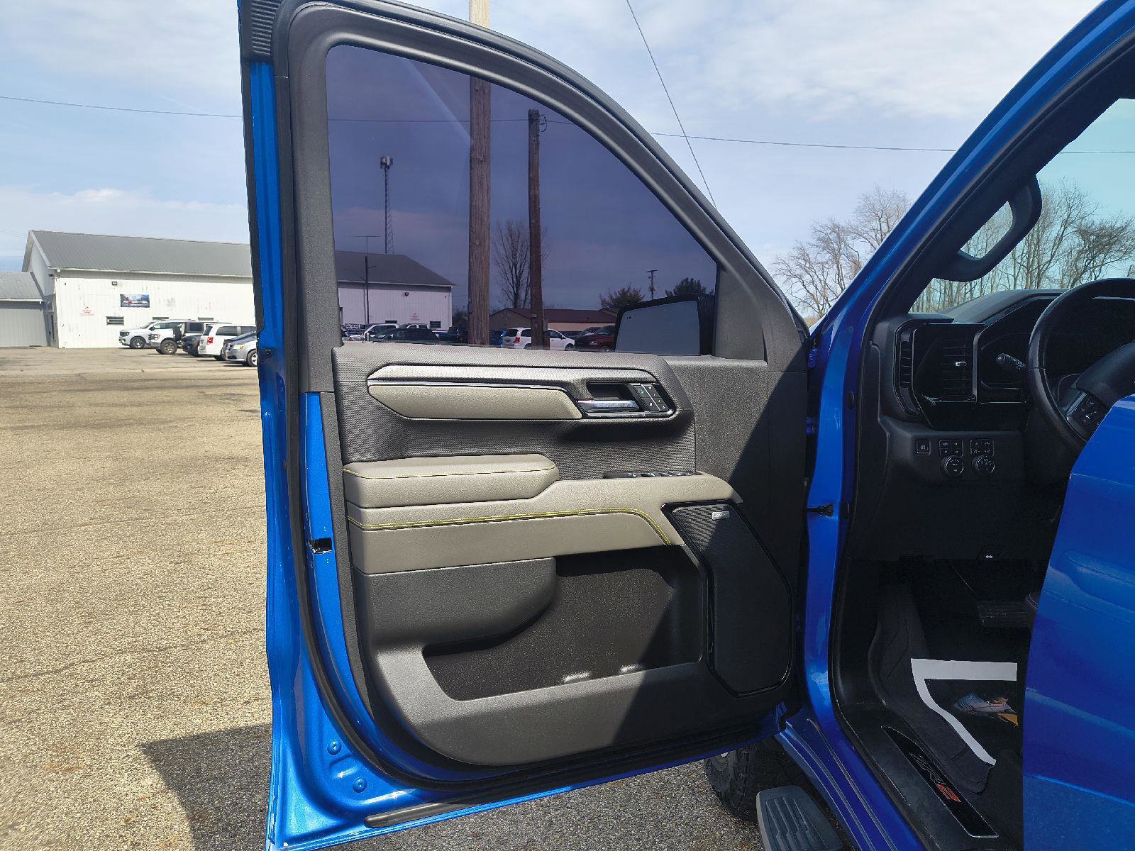 Used 2022 Chevrolet Silverado 1500 ZR2 AWD/4WD image 11