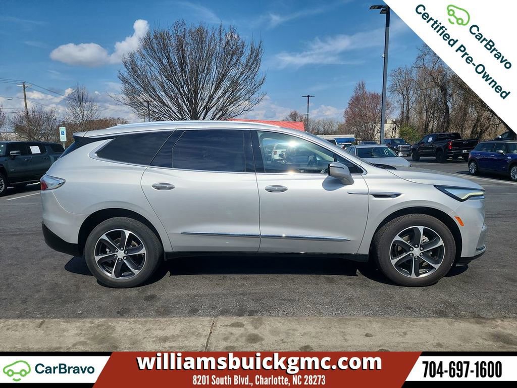 Certified 2022 Buick Enclave Essence w/ Sport Touring Edition image 9