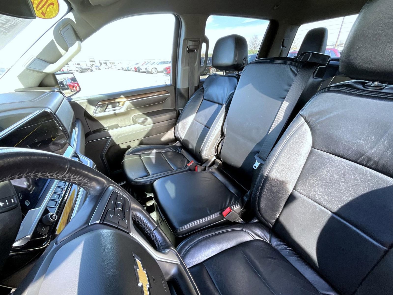 Used 2022 Chevrolet Silverado 1500 LT AWD/4WD image 11