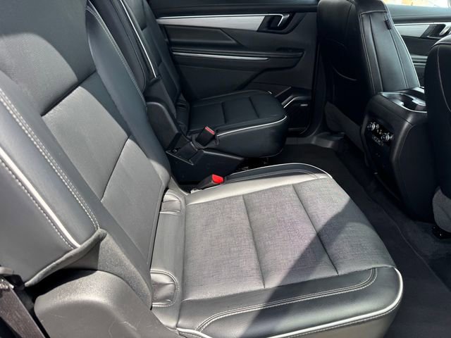 Certified 2025 Buick Enclave Preferred image 9