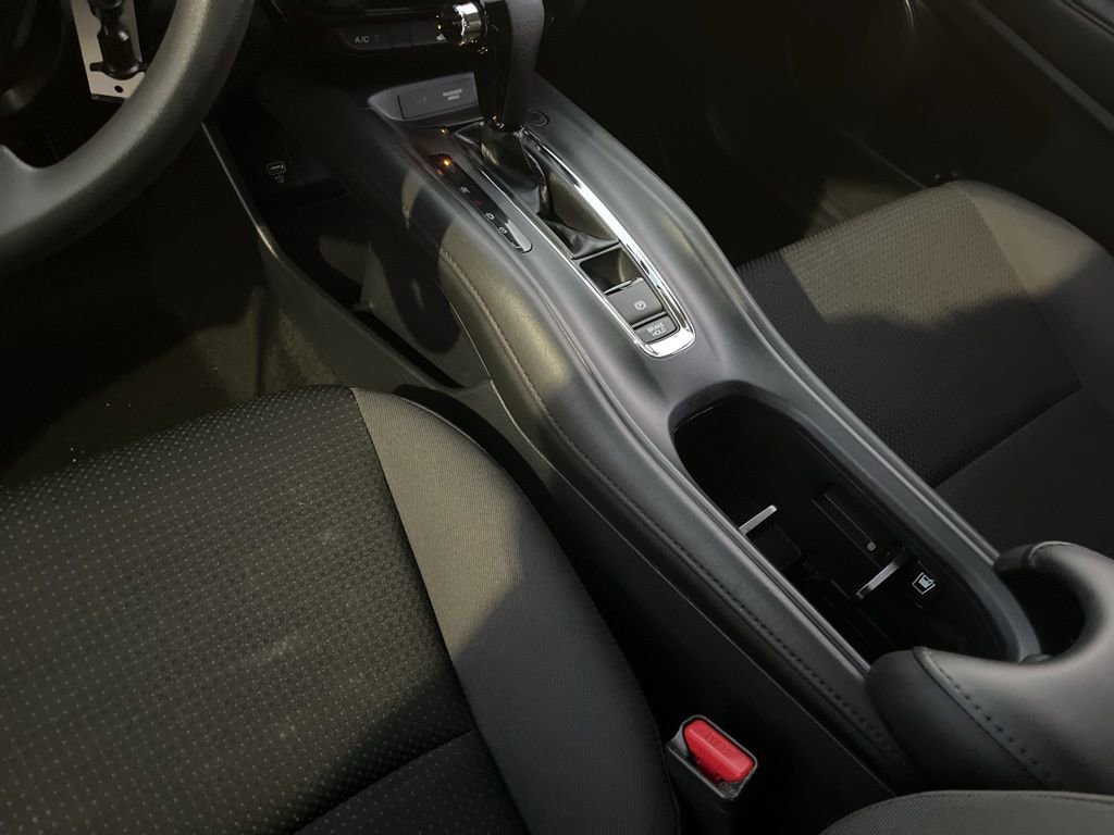 Used 2022 Honda HR-V LX image 19
