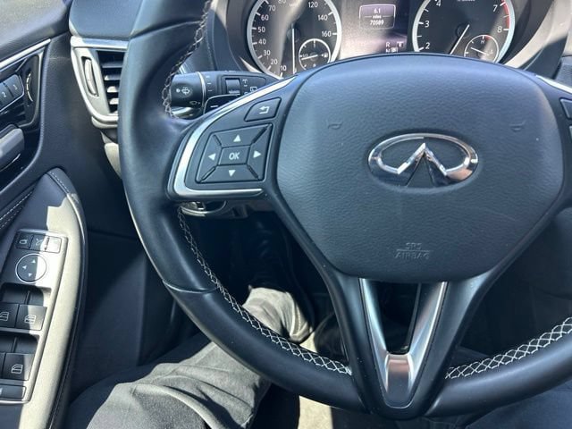 Used 2019 INFINITI QX30 AWD image 17