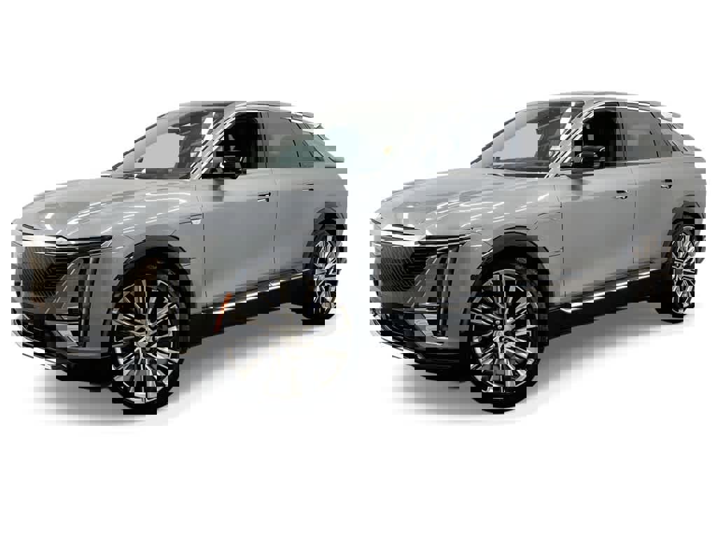 Certified 2024 Cadillac Lyriq Luxury w/ LPO, Floor Liner Package image 1