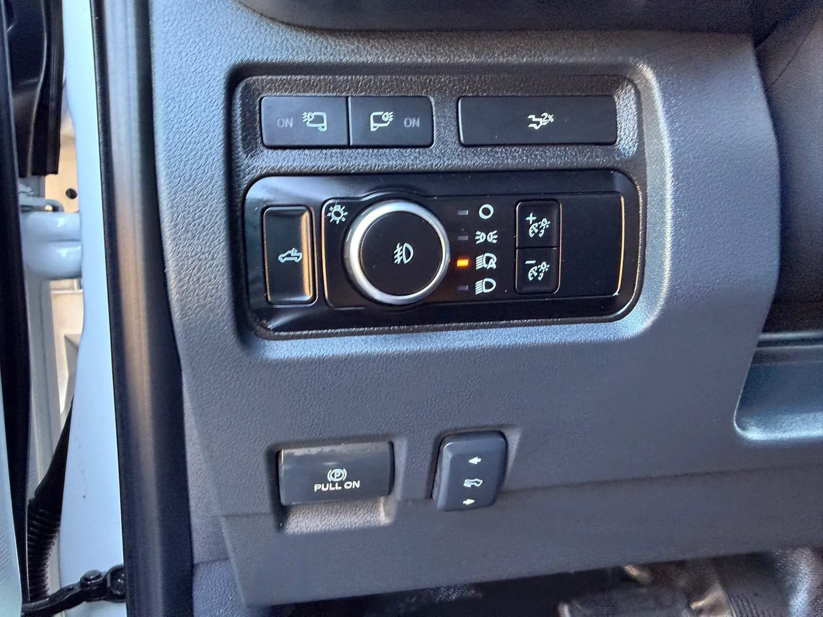 Used 2024 Ford F250 Lariat AWD/4WD image 30