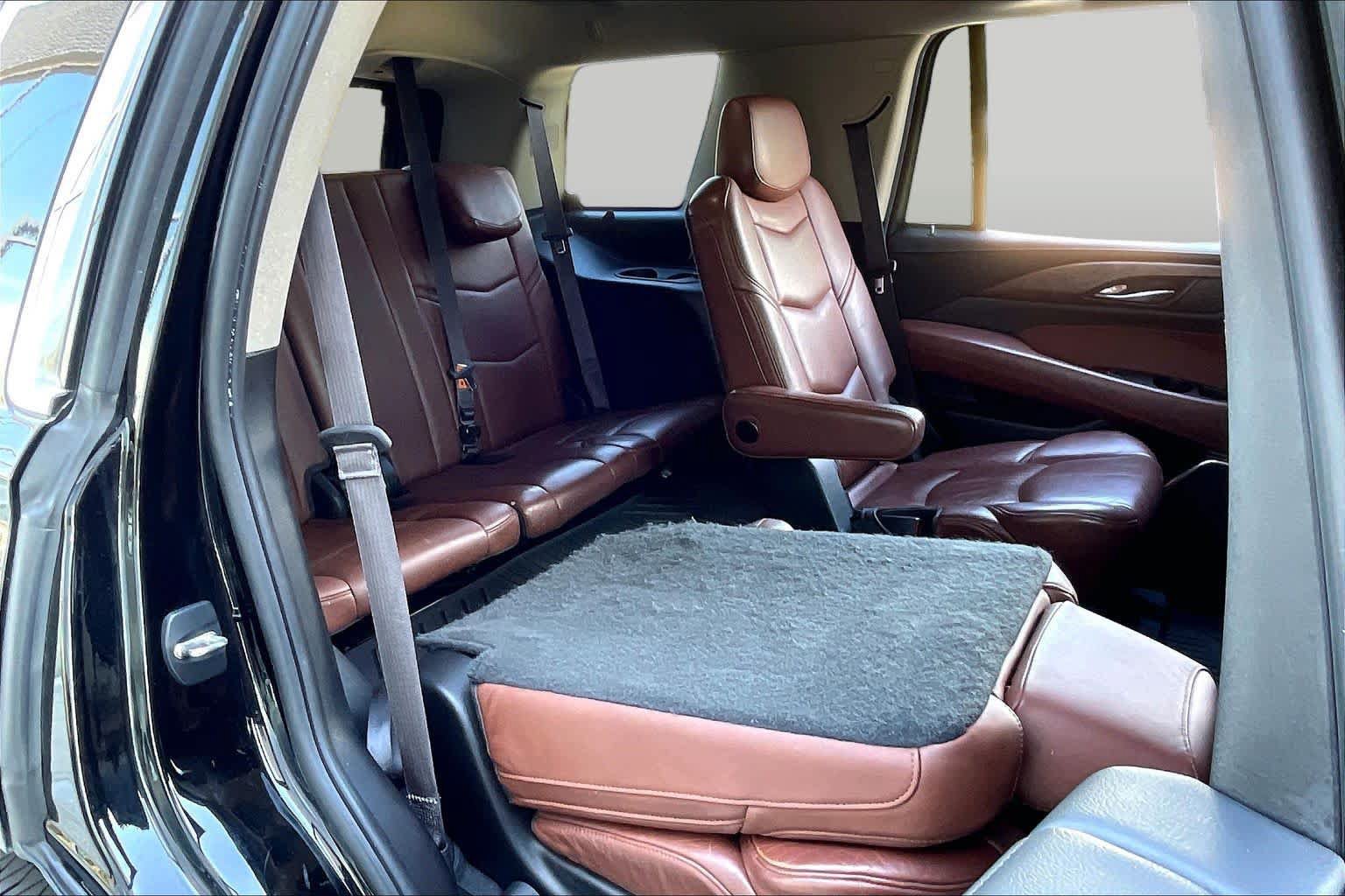 Used 2015 Cadillac Escalade Premium AWD/4WD image 20