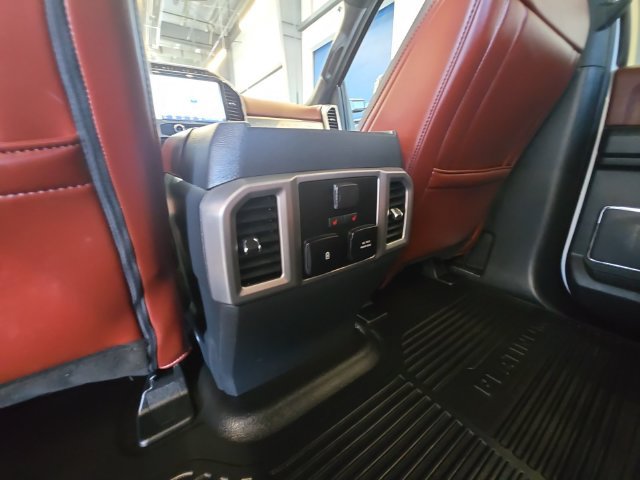 Used 2022 Ford F350 Platinum w/ Tremor Off-Road Package AWD/4WD image 28