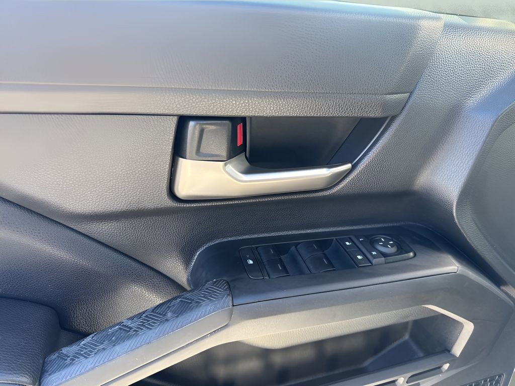 Used 2024 Toyota Tacoma TRD Off-Road image 26