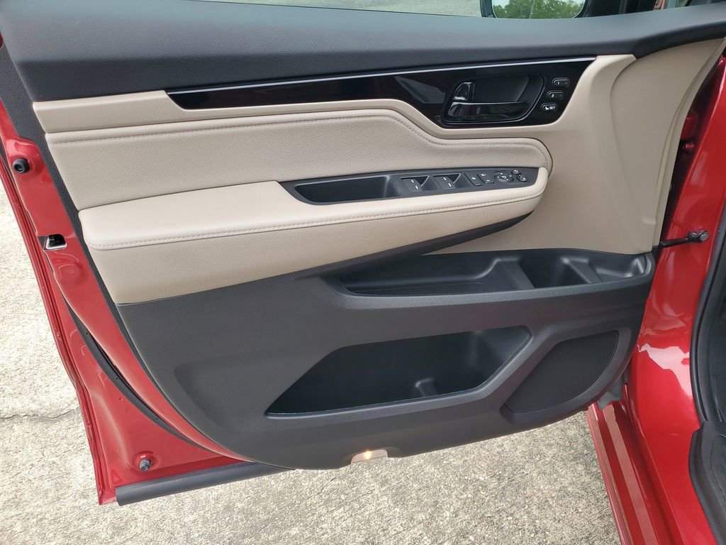 Used 2023 Honda Odyssey Elite image 8
